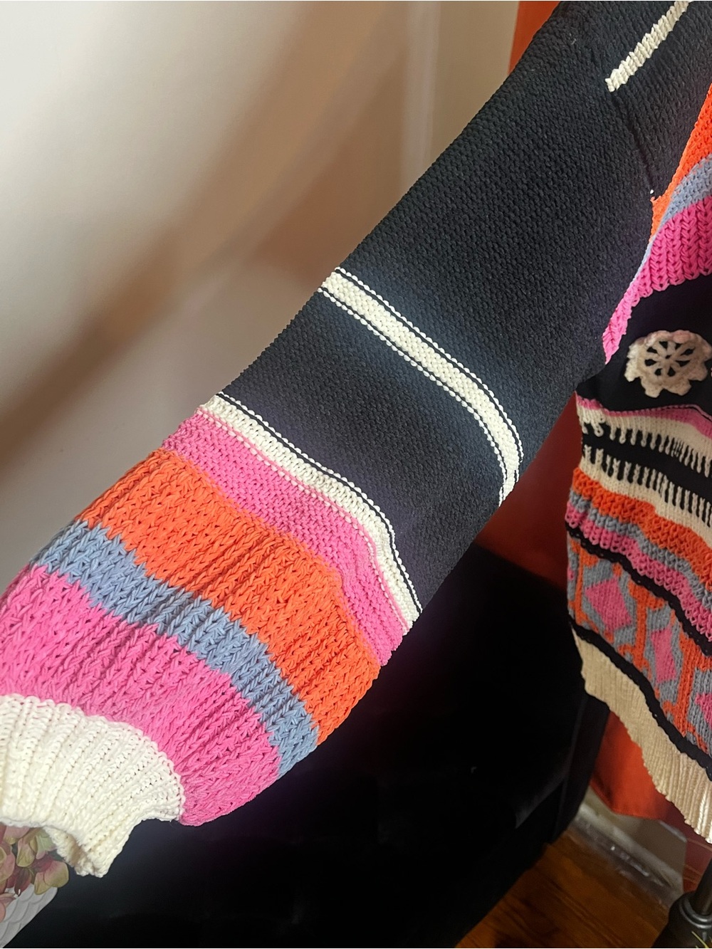 POL Cozy High-Neck Multicolor Patterned Puller - Picture 3 of 6